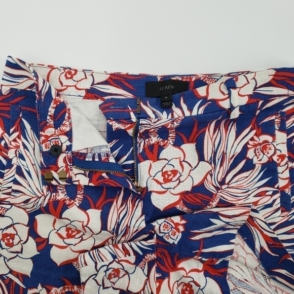 𝅺j. Crew Blue and Red Floral Shorts, Size 4 - Picture 5 of 9